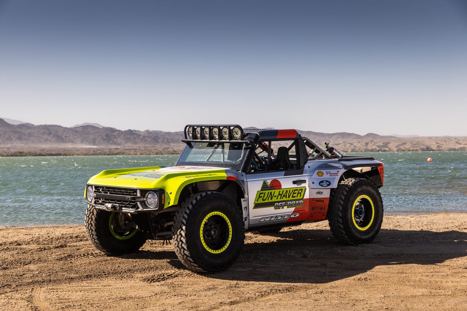 Introducing El Bandito: 1,000 Horsepower Ford Bronco Baja Runner